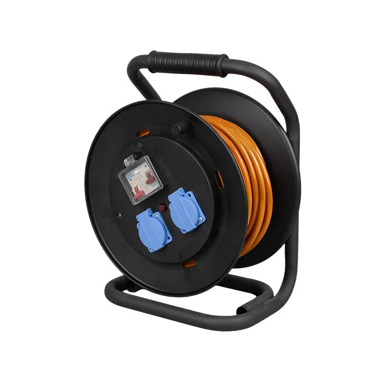 Familia Reel cum lacus Donec